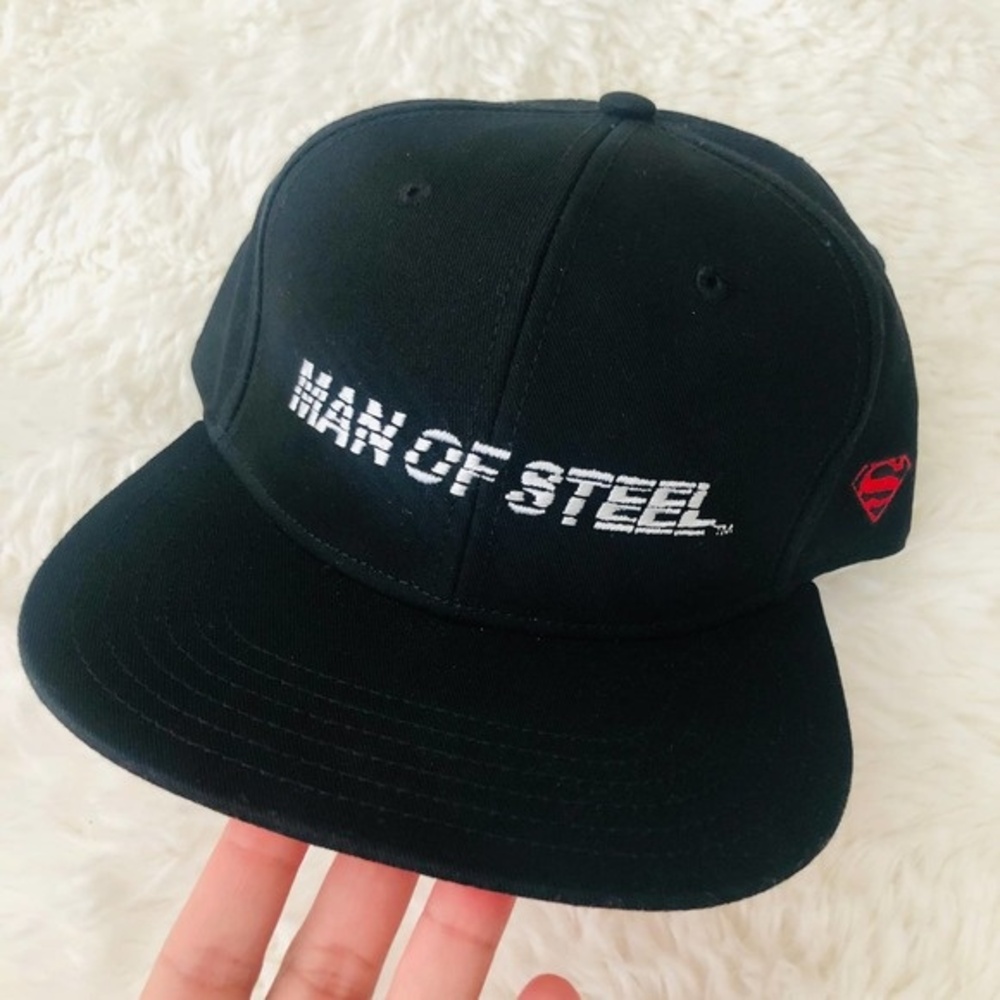 Six Flags Man of Steel Superman Adjustable Snapback Hat Black Red Adult